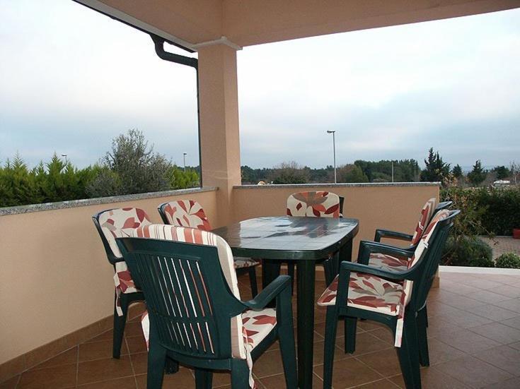 Apartments Villa Fernetich Premantura Kamer foto