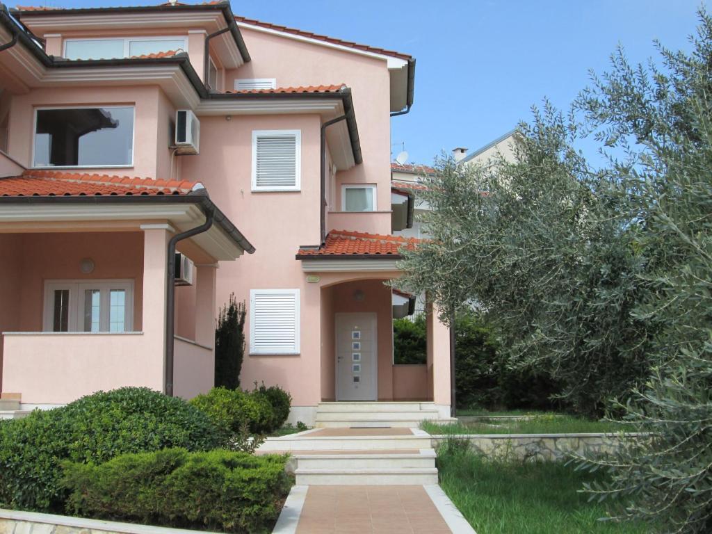 Apartments Villa Fernetich Premantura Buitenkant foto