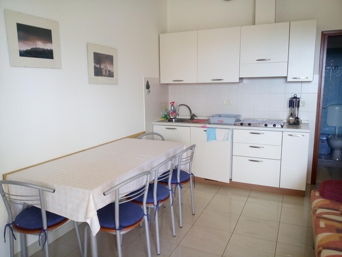 Apartments Villa Fernetich Premantura Buitenkant foto